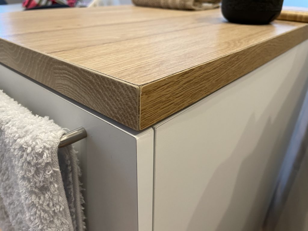 ゴミ箱収納アイデア ゴミ箱を隠せるミニアイランドキッチンをdiy Go Ikea おとしゃんイケア行く
